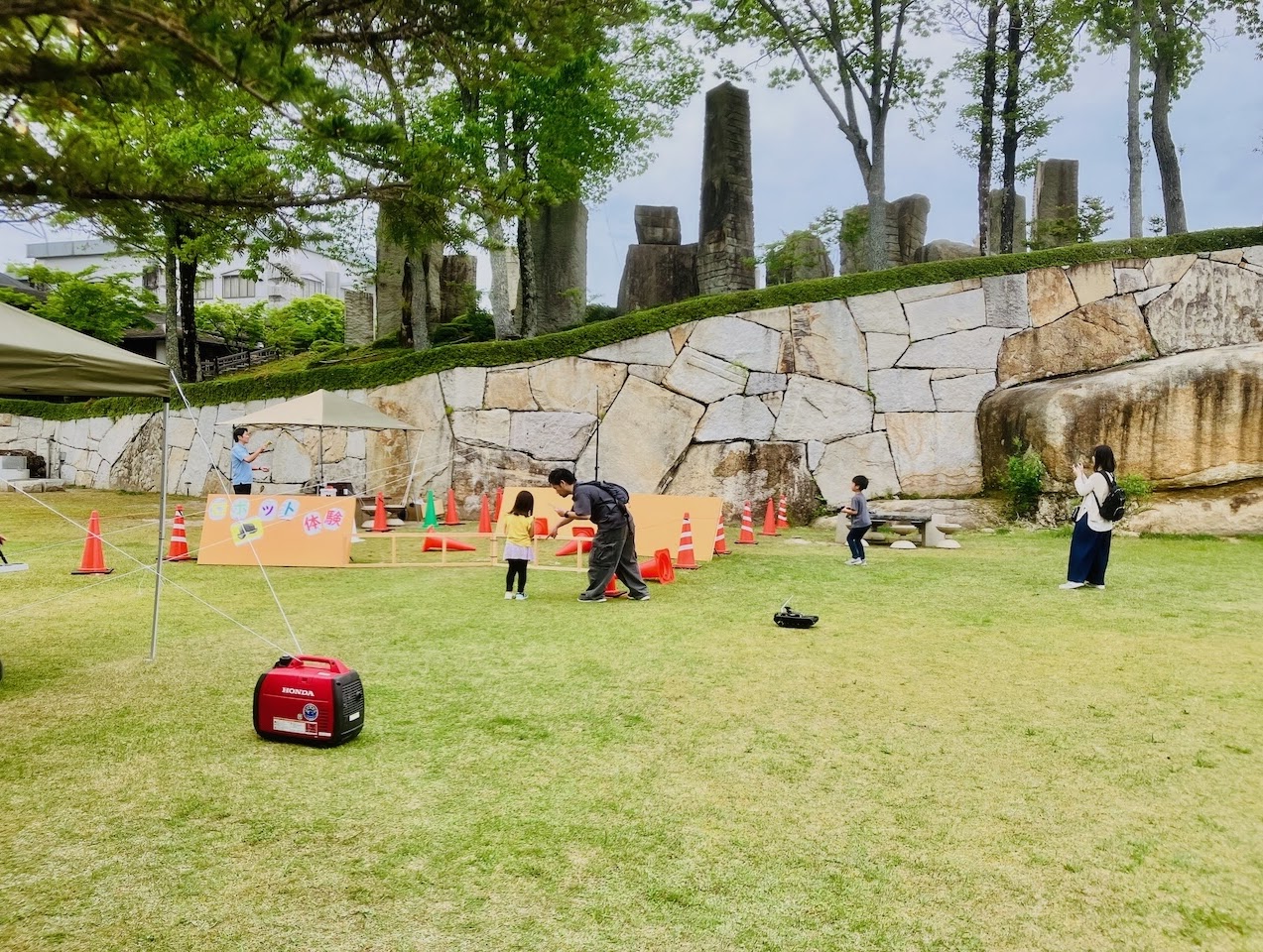 ロボット体験イベント開催 — ストーンミュージアム博石館